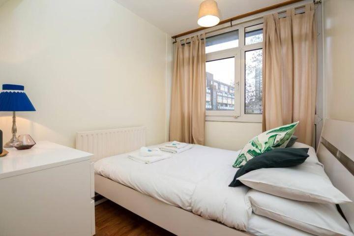 Cosy Room With Smart Tv In Central Лондон Экстерьер фото